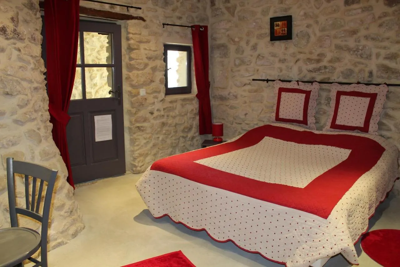 Bed and Breakfast Les Logis De Paban Crestet