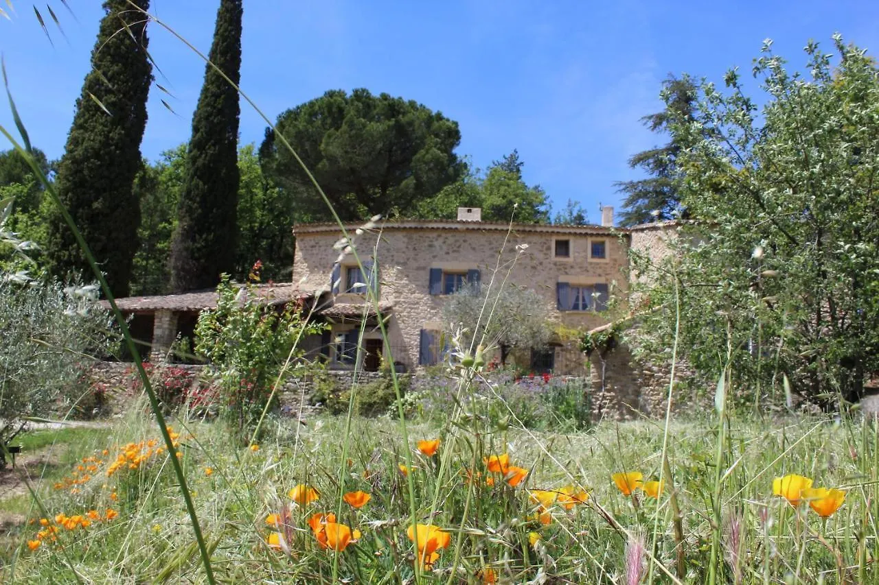 Bed and Breakfast Les Logis De Paban Crestet Francia